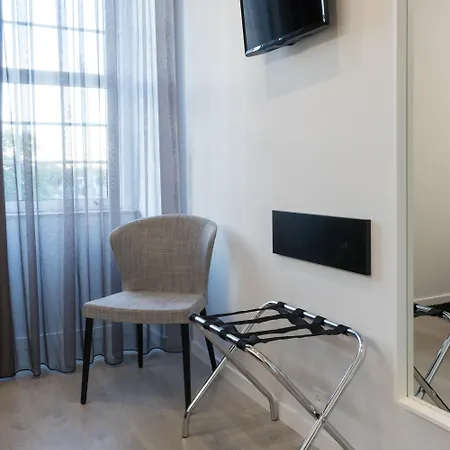 Riversuites 3*