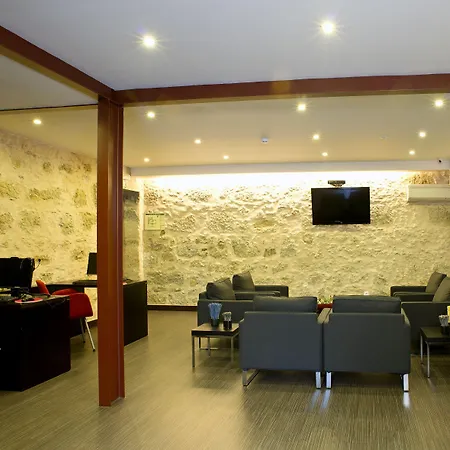 Riversuites Gæstehus 4*