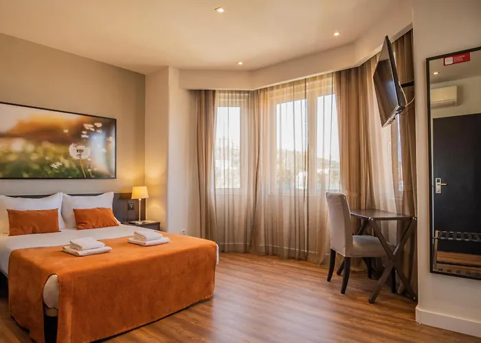 Riversuites בית הארחה 3*