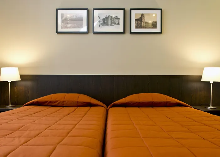 Riversuites בית הארחה