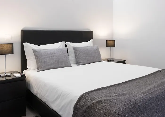 Riversuites 3*