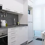 リバースイーツ ゲストハウス 3*