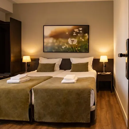 河畔套房酒店 科英布拉