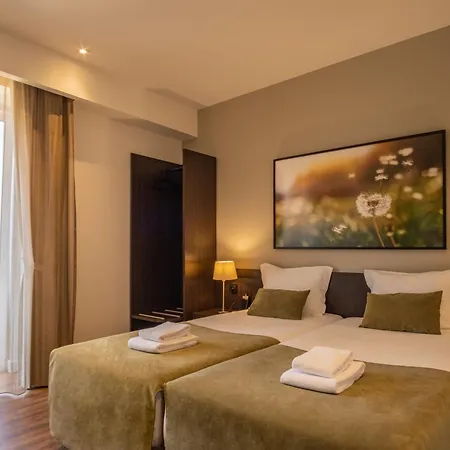 Riversuites
