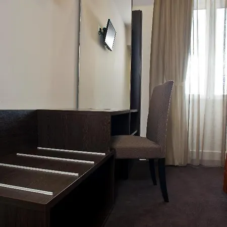 Pensionat Riversuites 3*