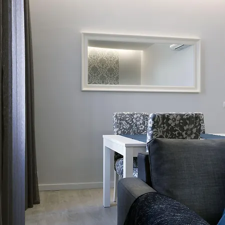 河畔套房酒店 招待所 4*