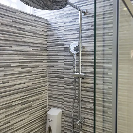 בית הארחה Riversuites