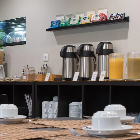 河畔套房酒店 4* 科英布拉