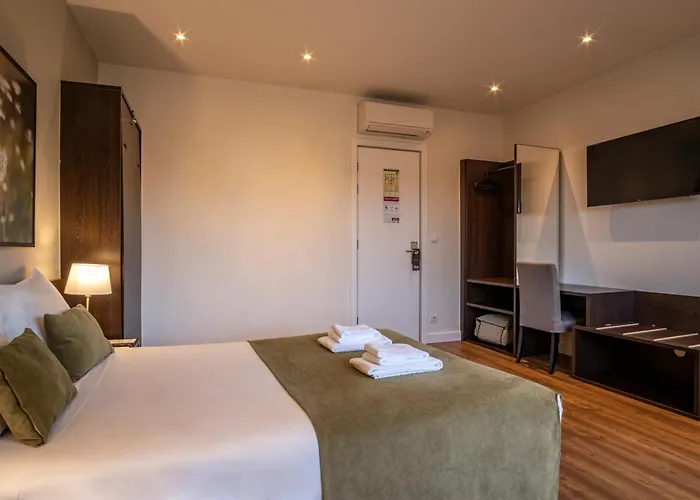 Πανσιόν Riversuites 4*