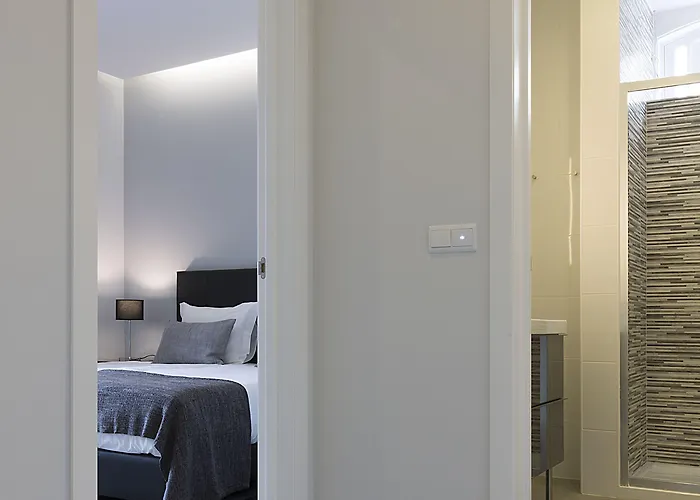 Riversuites Πανσιόν 4*