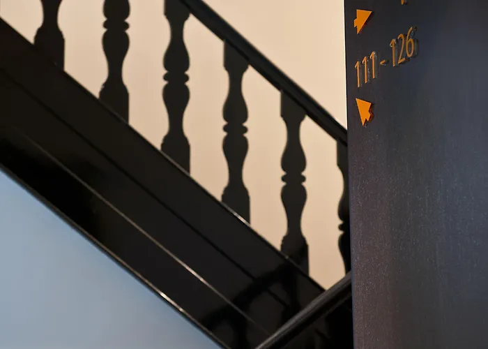 リバースイーツ ゲストハウス 4*