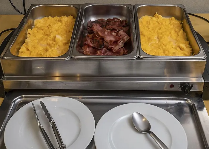 ゲストハウス リバースイーツ 4*